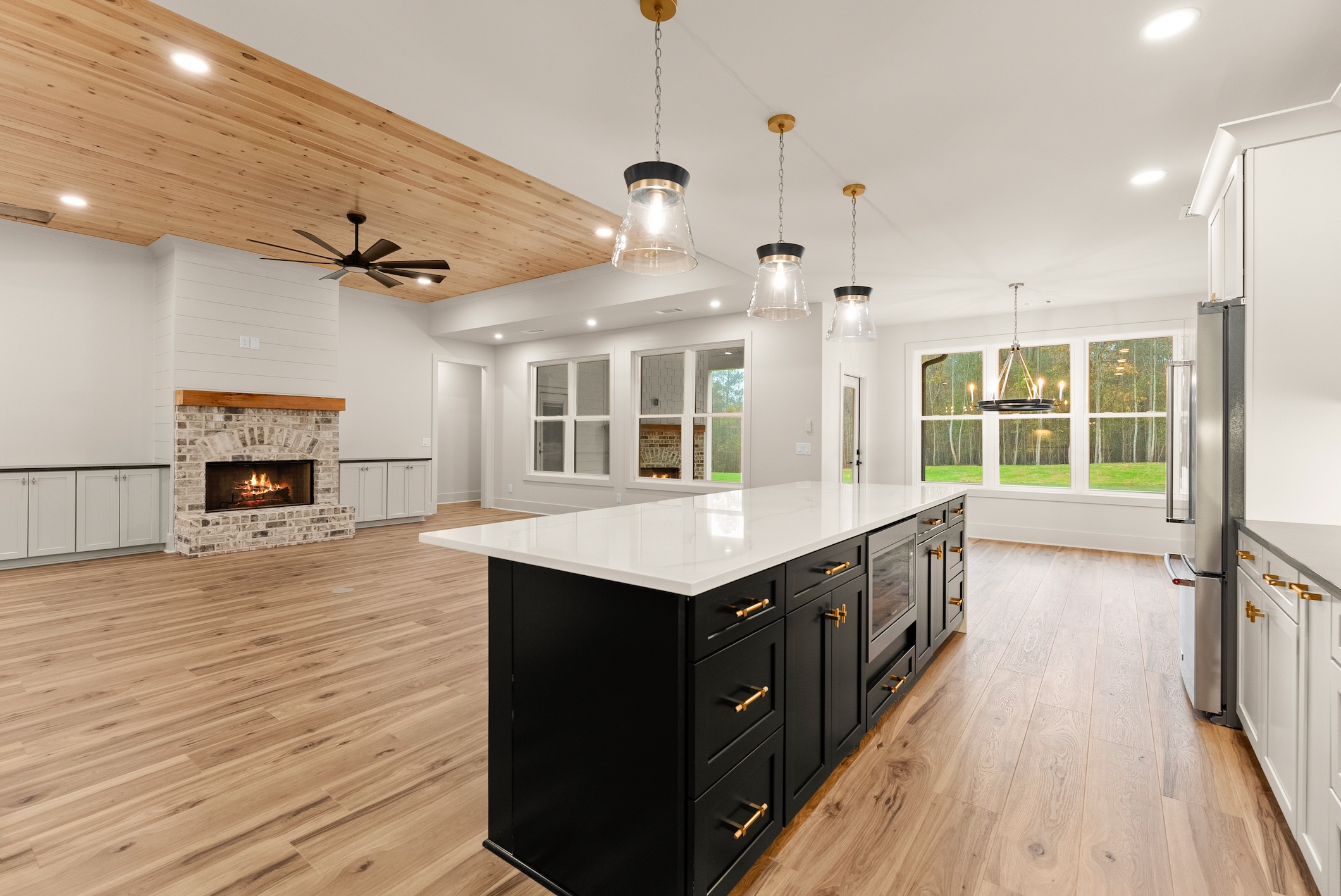 Harmony, Commerce image 10